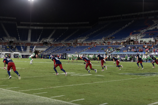 FAU punting to the University of North Texas during their game on Oct. 12 where UNT won 41-37. 